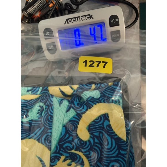 LulaRoe One Size Blue Yellow Dinosaur Leggings "Unicorn Rare Print" - Picture 4 of 4